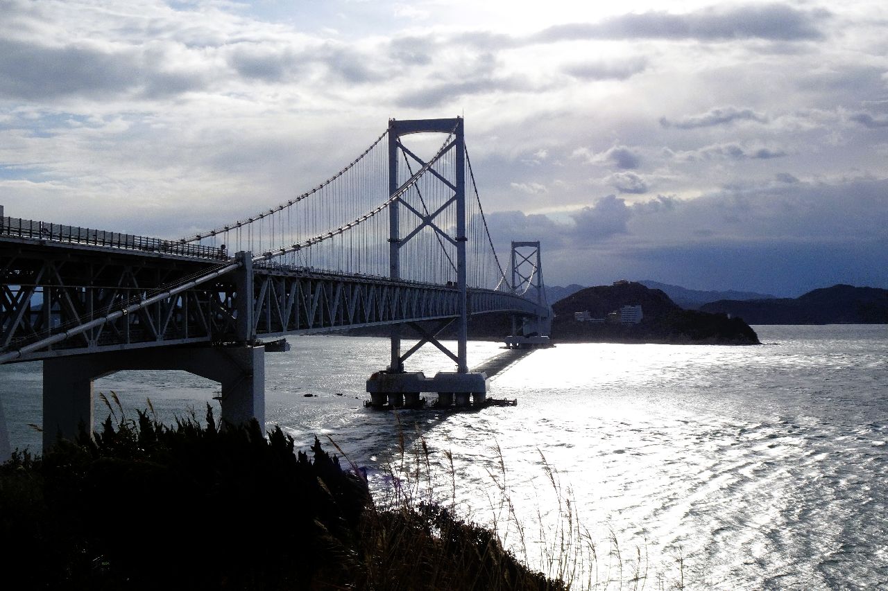大鳴門橋